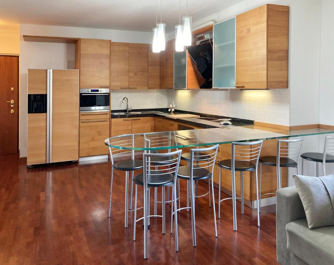 Large Well-Equipped Appartement Near Como Lake Lecco Dış mekan fotoğraf