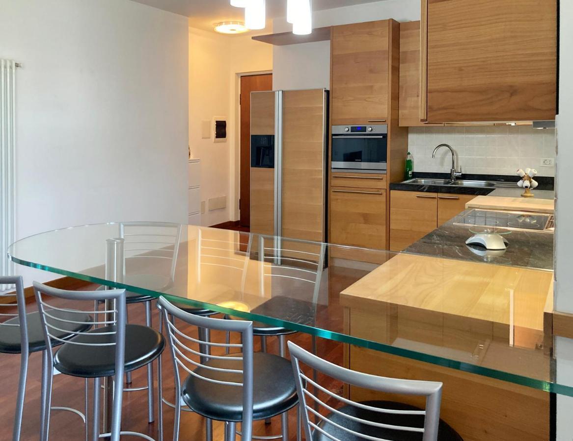 Large Well-Equipped Appartement Near Como Lake Lecco Dış mekan fotoğraf