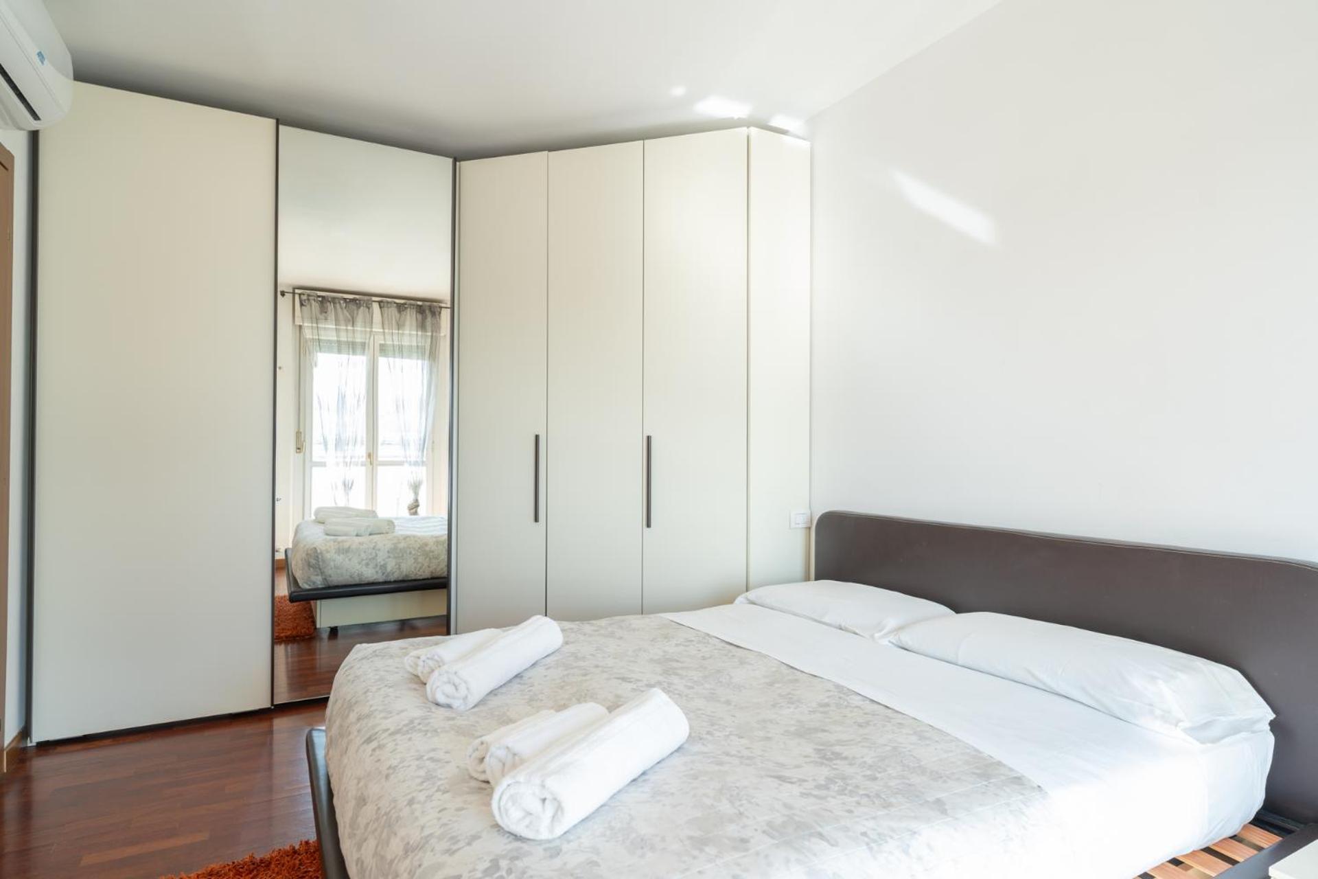 Large Well-Equipped Appartement Near Como Lake Lecco Dış mekan fotoğraf