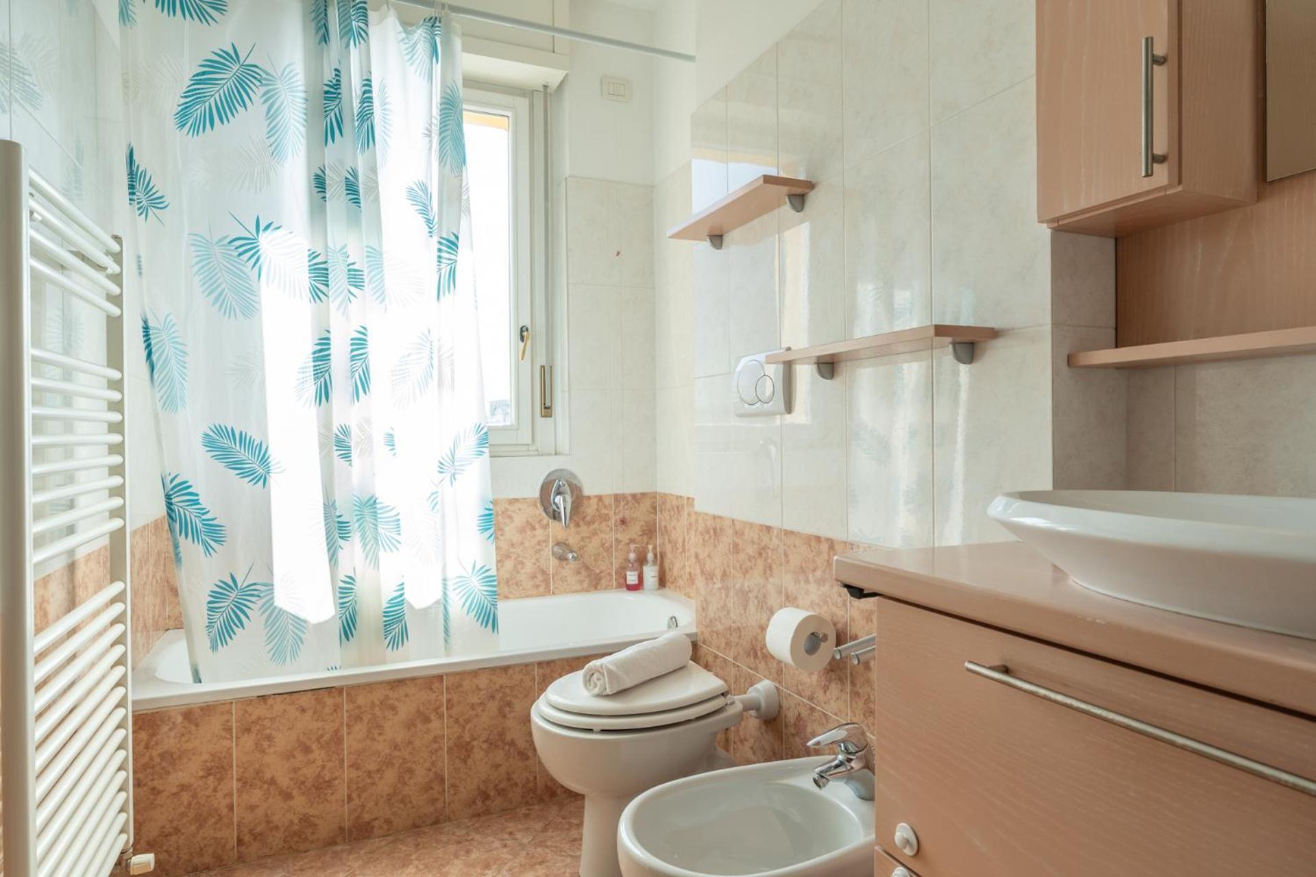 Large Well-Equipped Appartement Near Como Lake Lecco Dış mekan fotoğraf