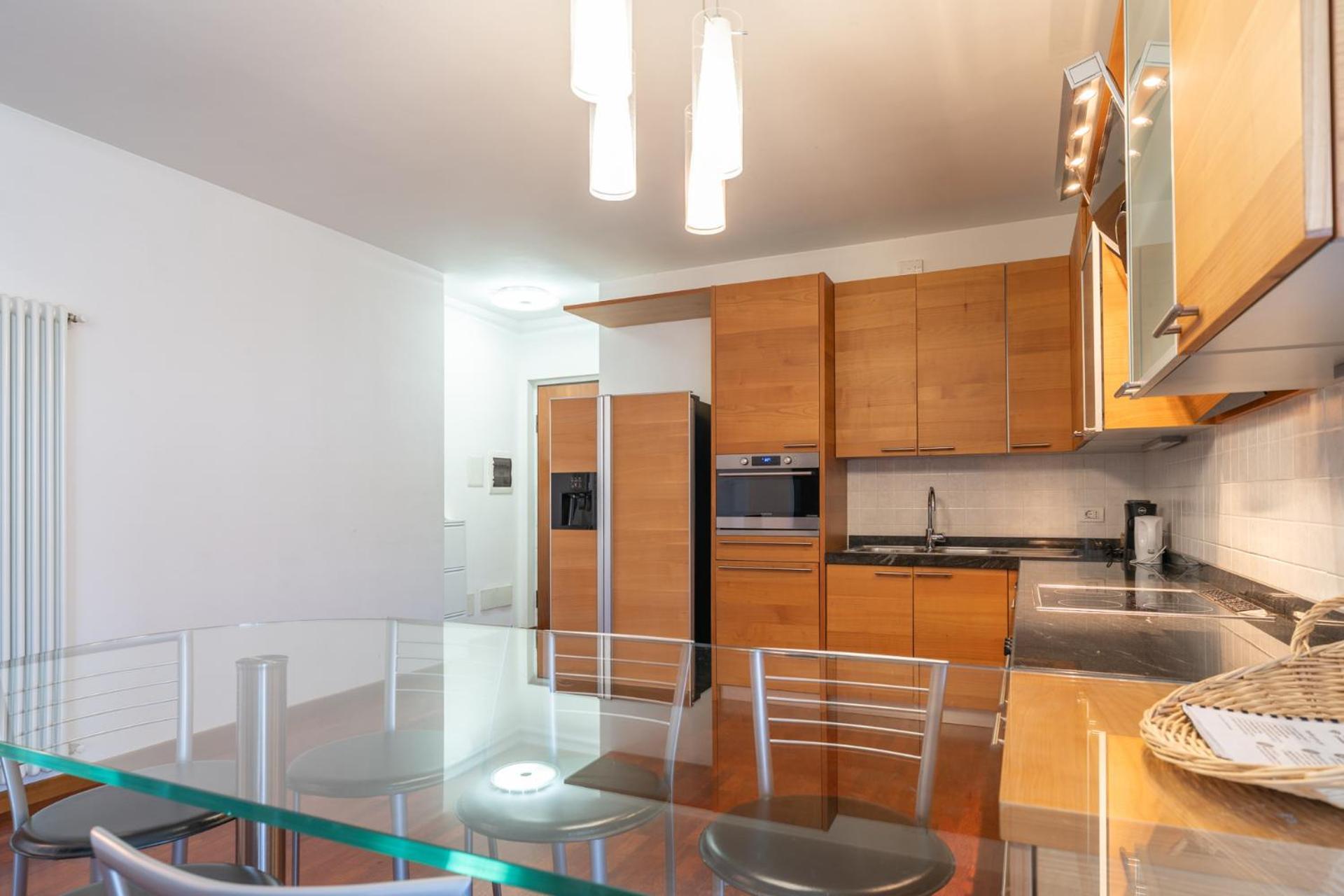 Large Well-Equipped Appartement Near Como Lake Lecco Dış mekan fotoğraf